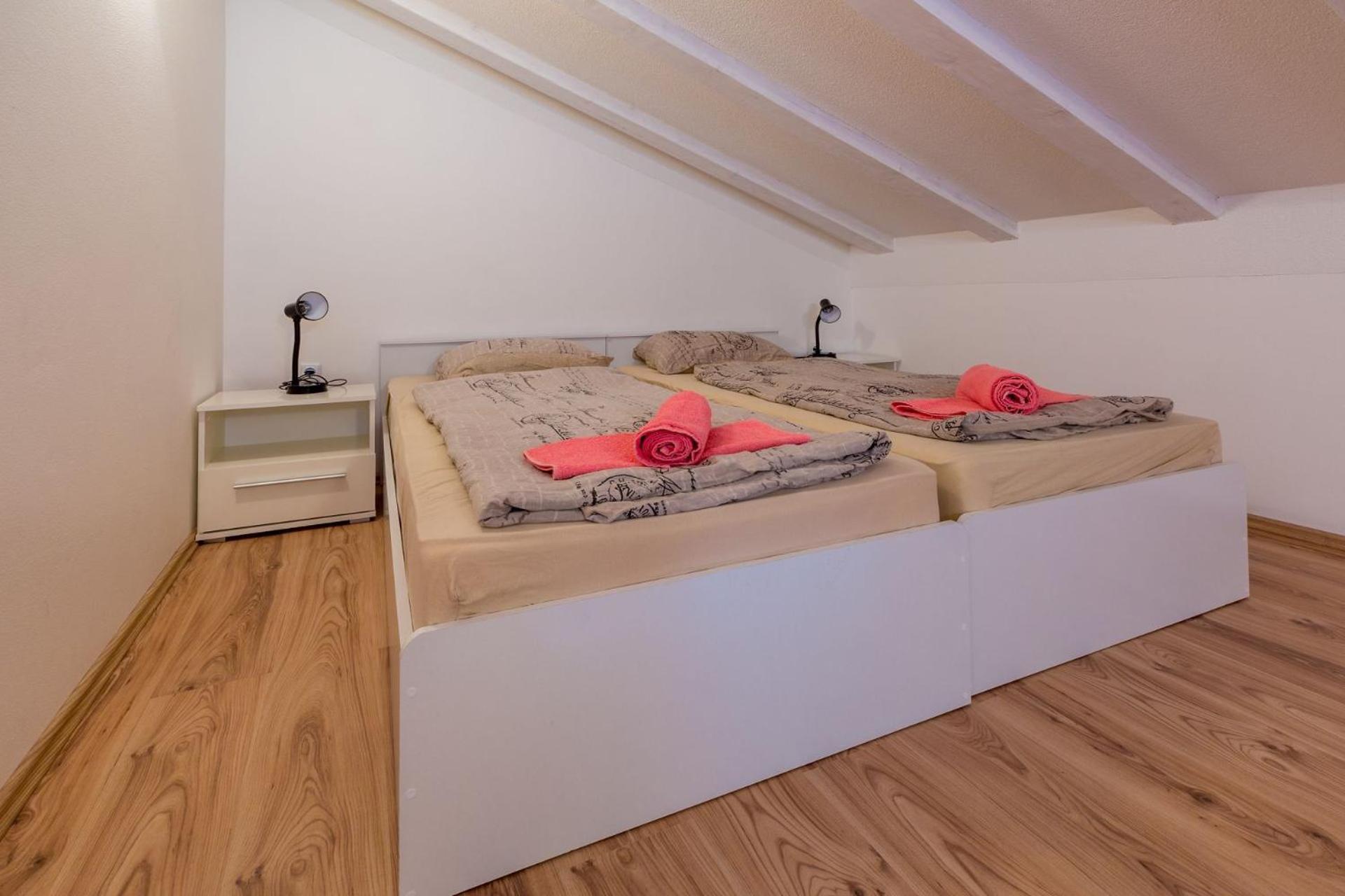 נובי ווינודולסקי Apartments Tomica מראה חיצוני תמונה
