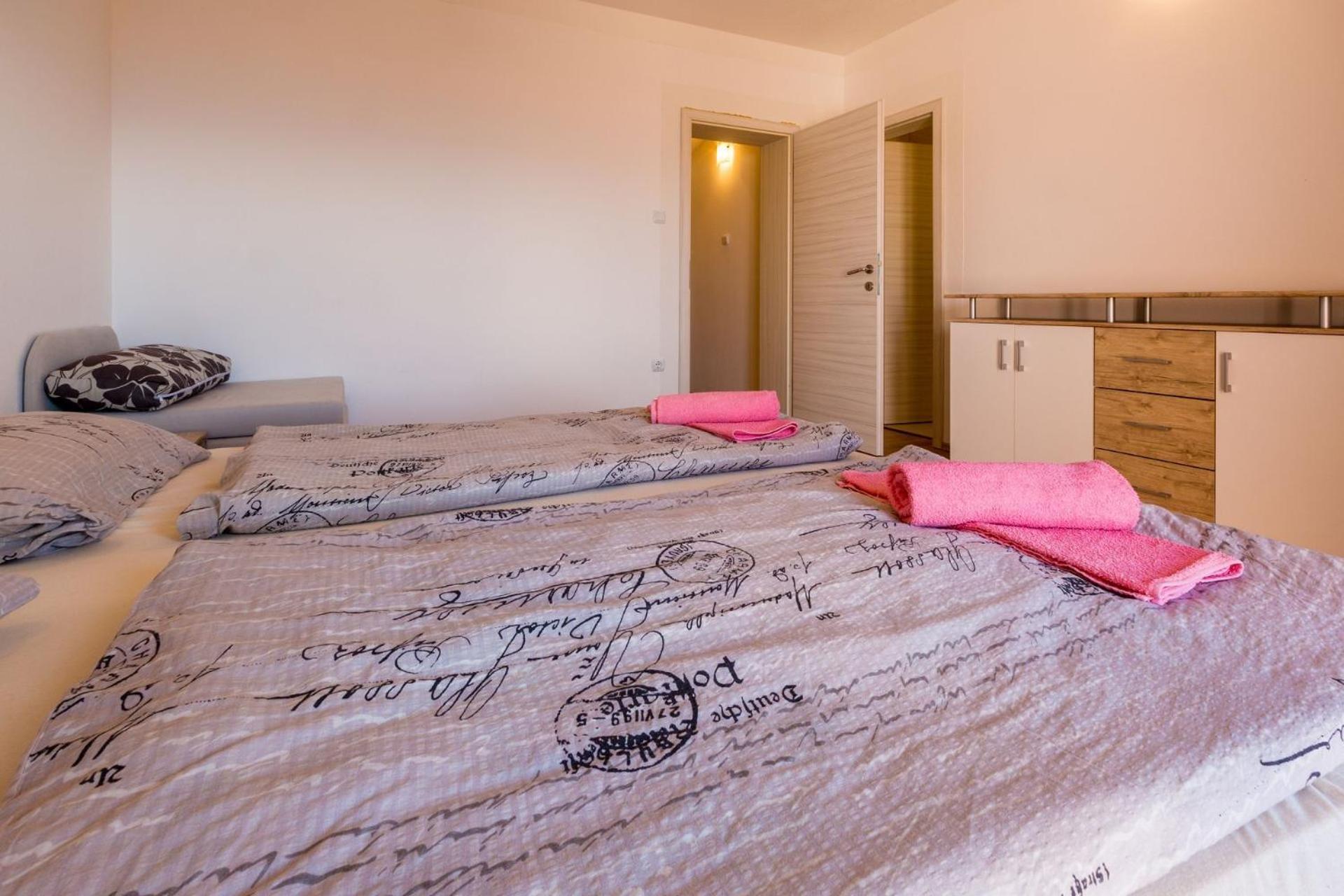 נובי ווינודולסקי Apartments Tomica מראה חיצוני תמונה